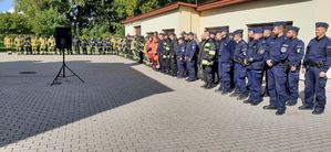 policjanci podczas ćwiczeń