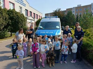 policjanci podczas spotkania