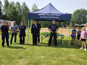 policjanci na spotkaniu