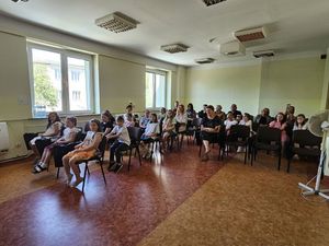 policjanci na spotkaniu