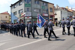 policjanci podczas uroczystości