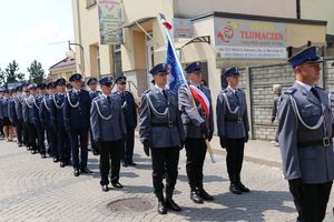 policjanci podczas uroczystości