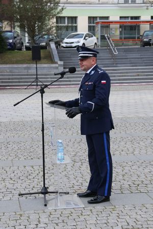policjanci podczas uroczystości
