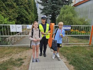 policjantka podczas działań