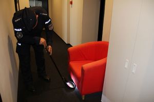 policjanci podczas ćwiczeń