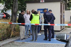 policjanci podczas ćwiczeń
