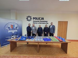 policjanci podczas spotkania