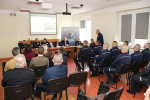 Odprawa roczna w ostrowieckiej komendzie