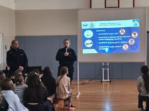 policjantki na spotkaniu